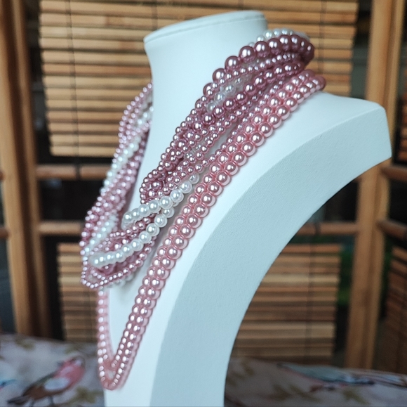 Kissaka Twisted Pearl Magnetic Closure Dual Strand Pink Necklace Set of 2 Barbie - Picture 2 of 11